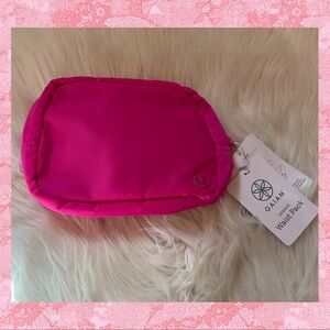 Gaiam Sidekick Waist Pack - NWT - Bright Pink